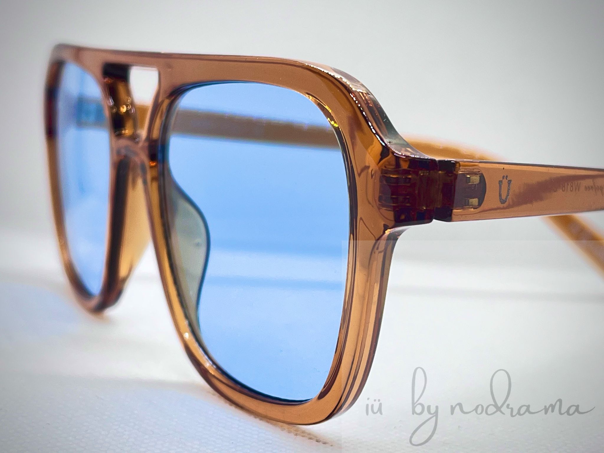 Gafas de sol modelo Cébeles lente azul