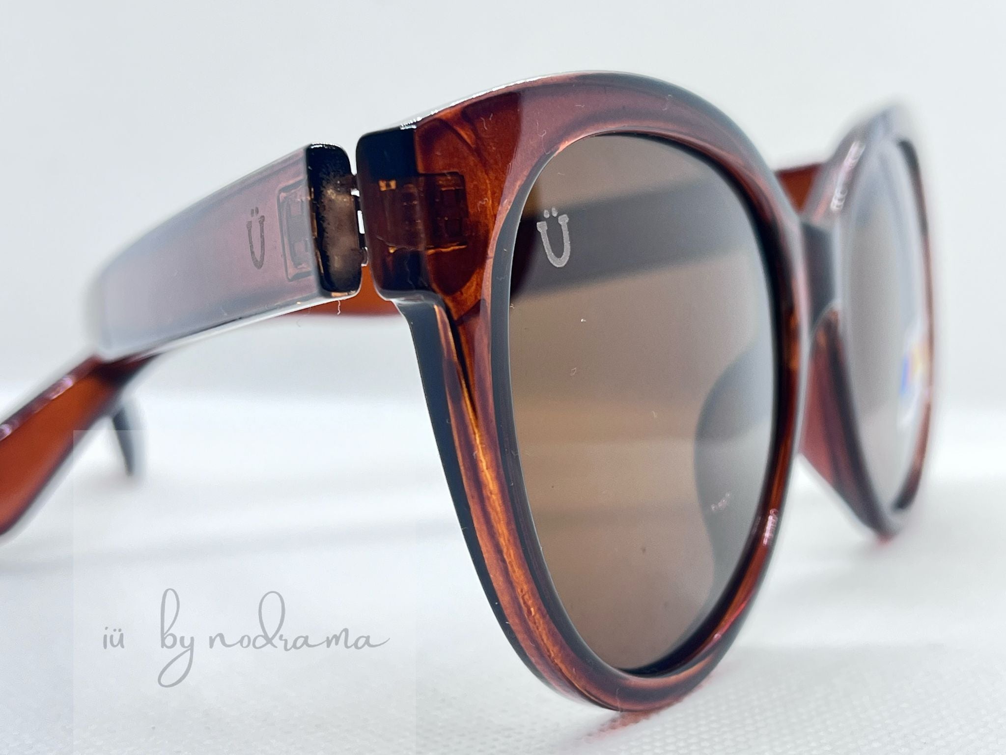 Gafas de sol modelo Honshu marrones - IÜBYNODRAMA